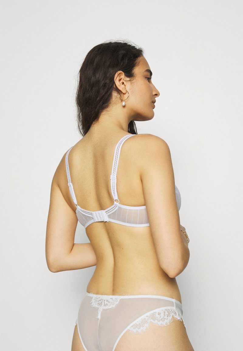 Passionata MADDIE AUSSENTRÄGER - Reggiseno con ferretto - weiß
