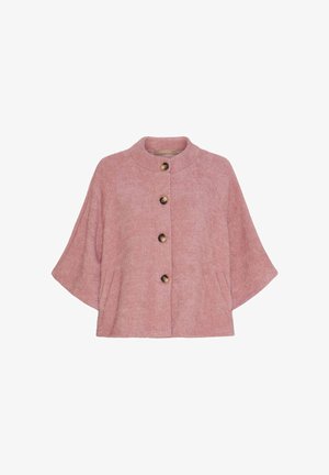 Kort, lyserød, vævet jakke med høj hals, tre store knapper og brede ærmer; har forlommer og en tekstureret overflade.