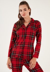 LELA REGULAR FIT - Pidžaamakomplekt - red black