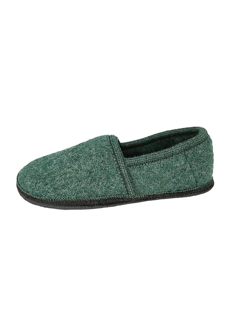 Groene vilten slipper met een ronde neus, elastische kraag en zwarte rubberen zool. Zachte textuur met gestikte accenten langs de randen.