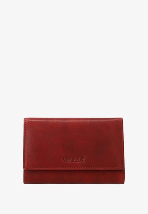 Rød læderpung med en glat overflade, rektangulær form og magnetisk lukning; har det præget "VENEZIA"-logo på forsiden.