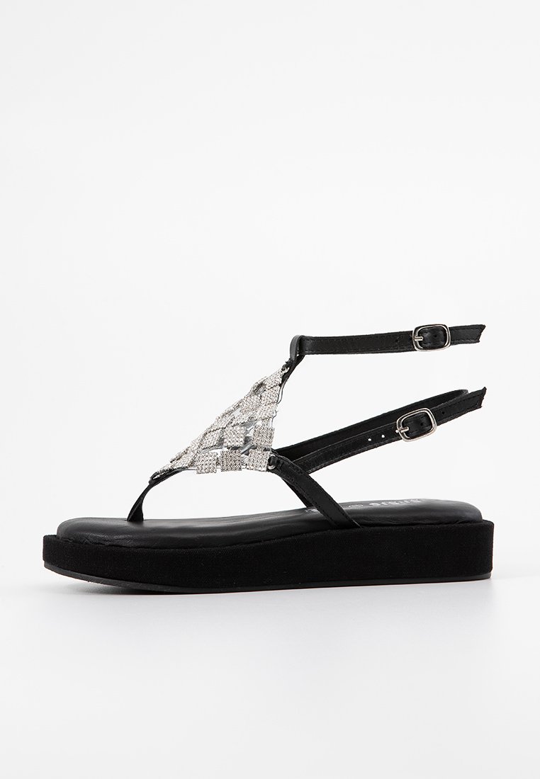 Cassis côte d’azur Sandalen met plateauzool zwart