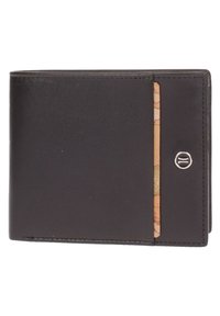 Portafoglio in pelle nera con superficie testurizzata, design slim e uno slot per carte con un sottoposto di una carta decorata. Accento argentato visibile.