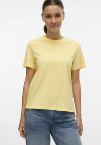 Vero Moda VMPAULINA - Jednoduché tričko - lemon meringue