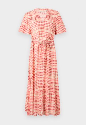 Lahka obleka do kolen z V-izrezom, kratkimi rokavi in trakom v pasu. Oblečena v rdeče in roza karirane kvadratke z nabranim robom.