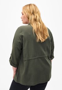 Zizzi MIT TASCHEN - Skjorta - thyme