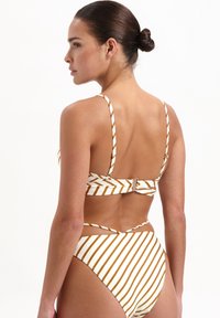 Beachlife TWIST  biały