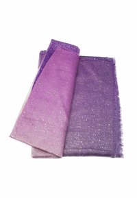 Scarf piegato viola e rosa con glitter metallici e bordo frangiato su uno sfondo bianco.