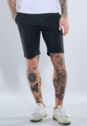 Shorts - schwarz