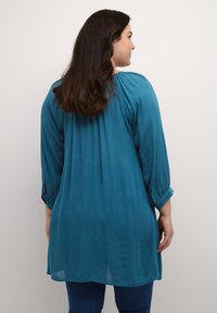 Kaffe Curve KCAMI - Palaidinė - legion blue