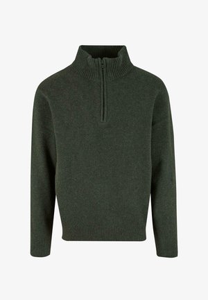 Ciemnozielony sweter wykonany na drutach, z wysokim kołnierzem, zamkiem błyskawicznym na pół długości oraz ściągaczami na mankietach i u dołu. Miękka tekstura o jednolitym wzorze.