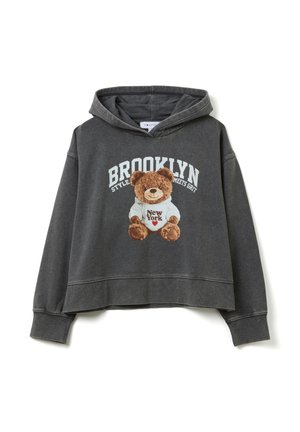Felpa con cappuccio in tessuto grigio scuro, caratterizzata da una grafica di un orso in una maglietta bianca con il testo "New York" e lo slogan "BROOKLYN" sopra.