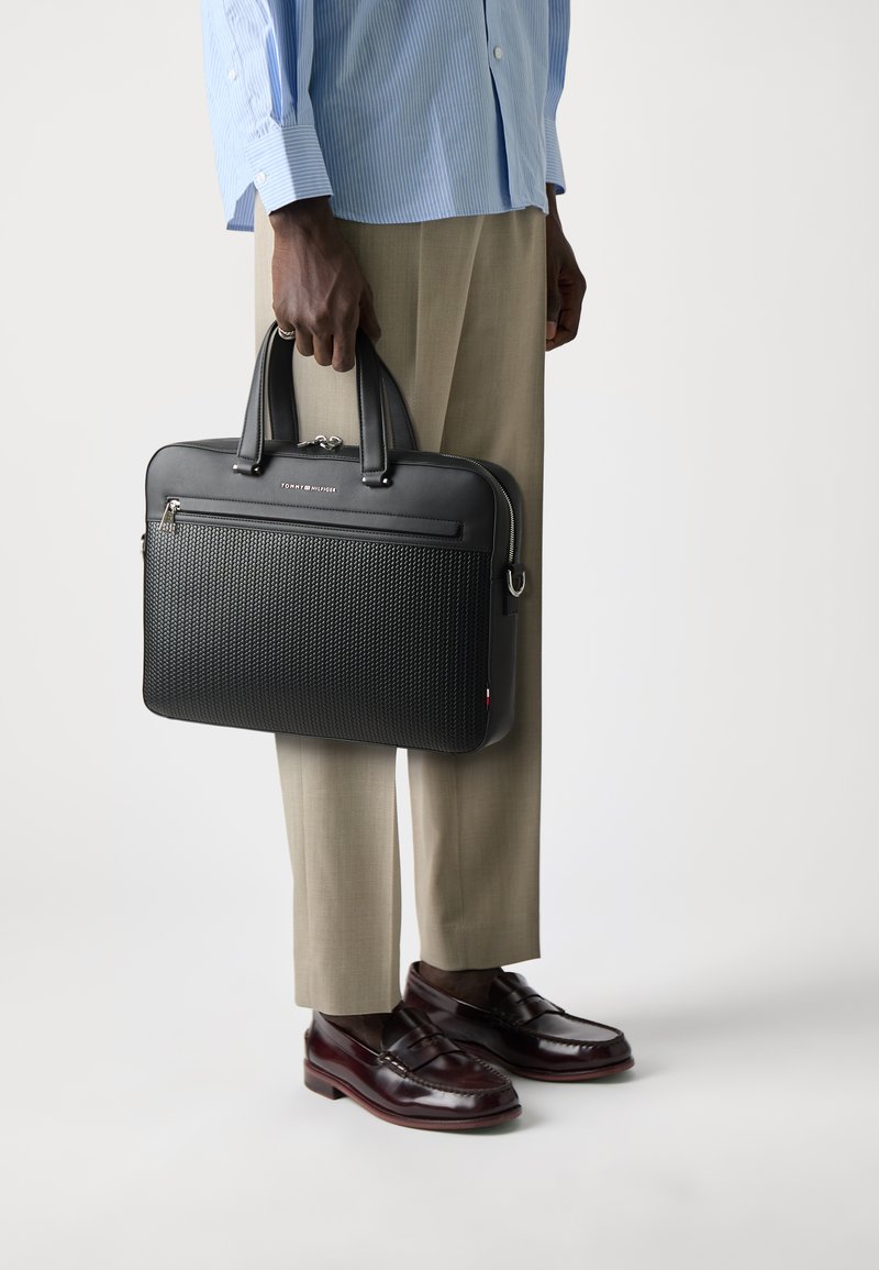 Tommy Hilfiger COMPUTER BAG UNISEX - Laptop bag - black