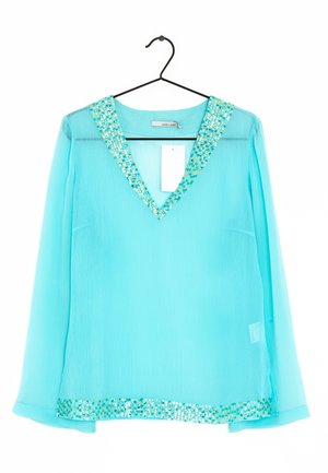 Blus - blue