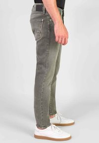 Le Temps Des Cerises Slim fit jeans - grey