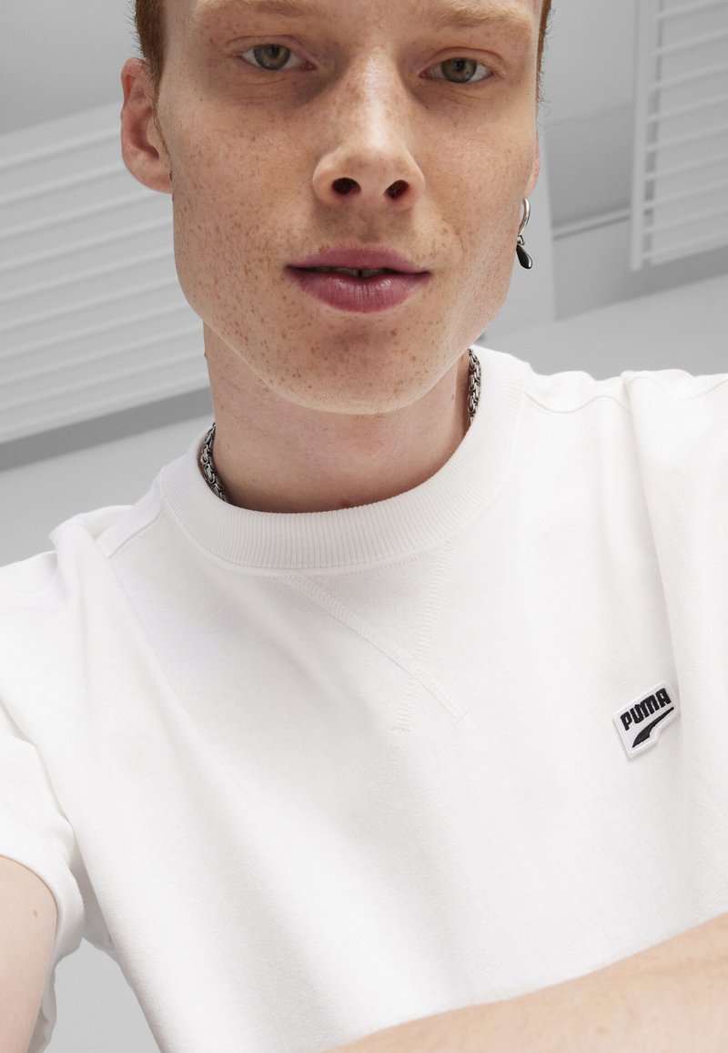 puma-t-shirts-basic-white-hvid-zalando-dk