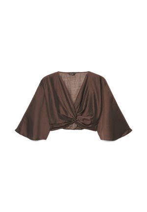 Blouse courte en satin marron avec manches larges et détail de nœud torsadé à l'avant, présentée sur un fond blanc.
