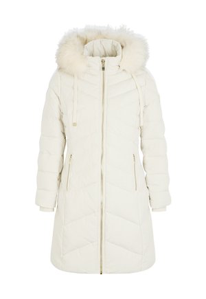 Abrigo de invierno largo y acolchado de color blanco, con cremallera frontal, dos bolsillos con cremallera y capucha con borde de piel de peluche y cordones.
