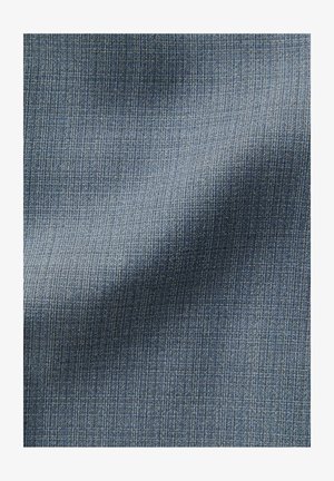 Struktureret blåt stof med et vævet mønster, der har en subtil glans og en lidt ru overflade. Glat draperingsegenskab, når det er foldet.