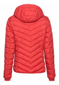 Rød puffjakke med chevron-quilting, fastgørelse til hætte, lange ærmer og elastiske manchetter. Glat, skinnende materiale med et let design.