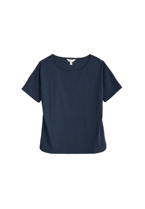 Camiseta azul marino de manga corta con cuello redondo, textura suave y corte holgado; presenta costuras mínimas y sin estampados.