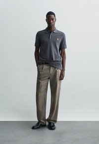 Maison Kitsuné FOX HEAD REGULAR  - Poloshirt - charcoal