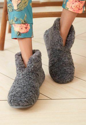 Next, Chaussons - grey