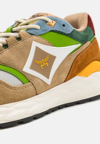 MCM SKYWANDER - Trainers - beige/green