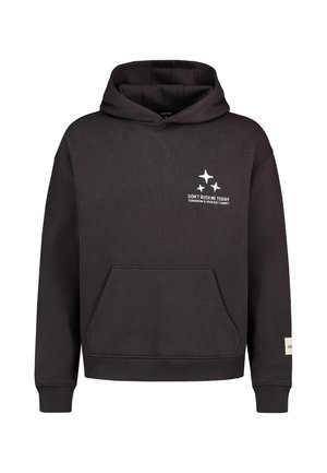 Schwarzer Kapuzenpullover mit Fronttasche und weißem Text auf der Brust mit dem Schriftzug "Don't rush me today, tomorrow is your best chance" und Sternmotiven.