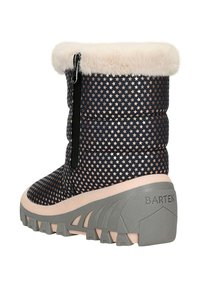 Zwarte sneeuwlaars met sterpatroon, voorzien van een nepbont manchet, een zijrits en een rubberen zool met een roze accent. Merknnaam "BARTEK" zichtbaar op de hiel.