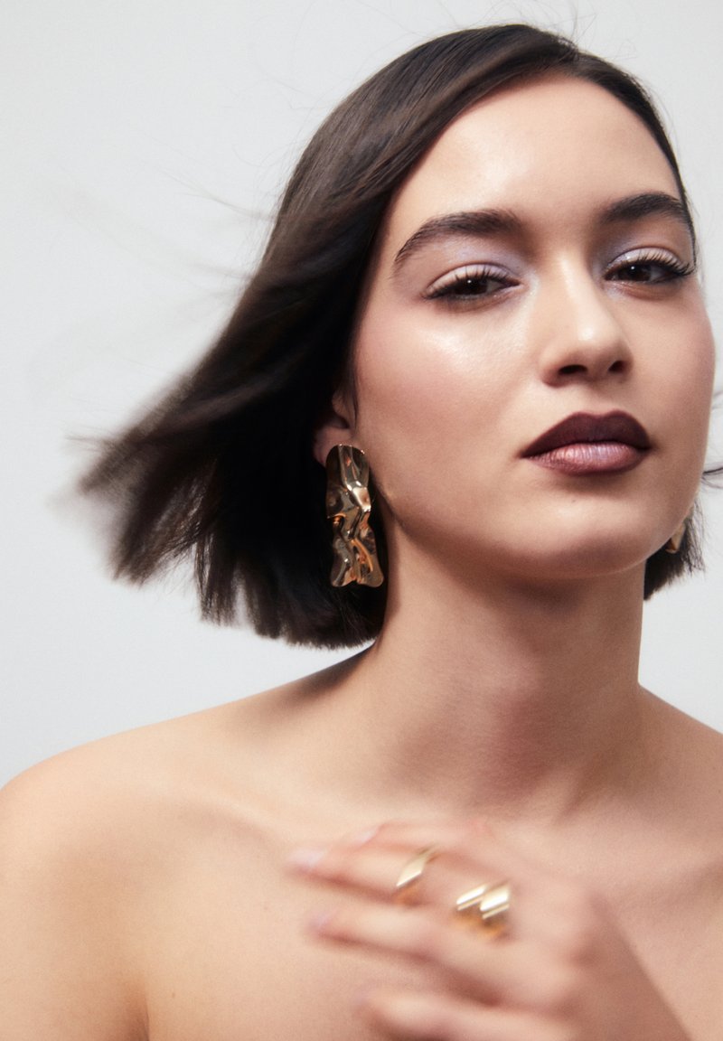 PULL&BEAR TEXTURED Ohrringe gold coloured/goldfarben Zalando.ch