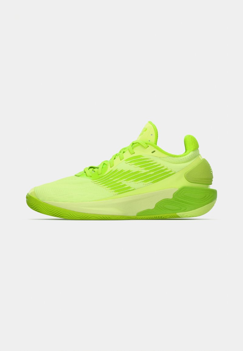 New Balance TWO WXY V5 Basketball shoes green Zalando