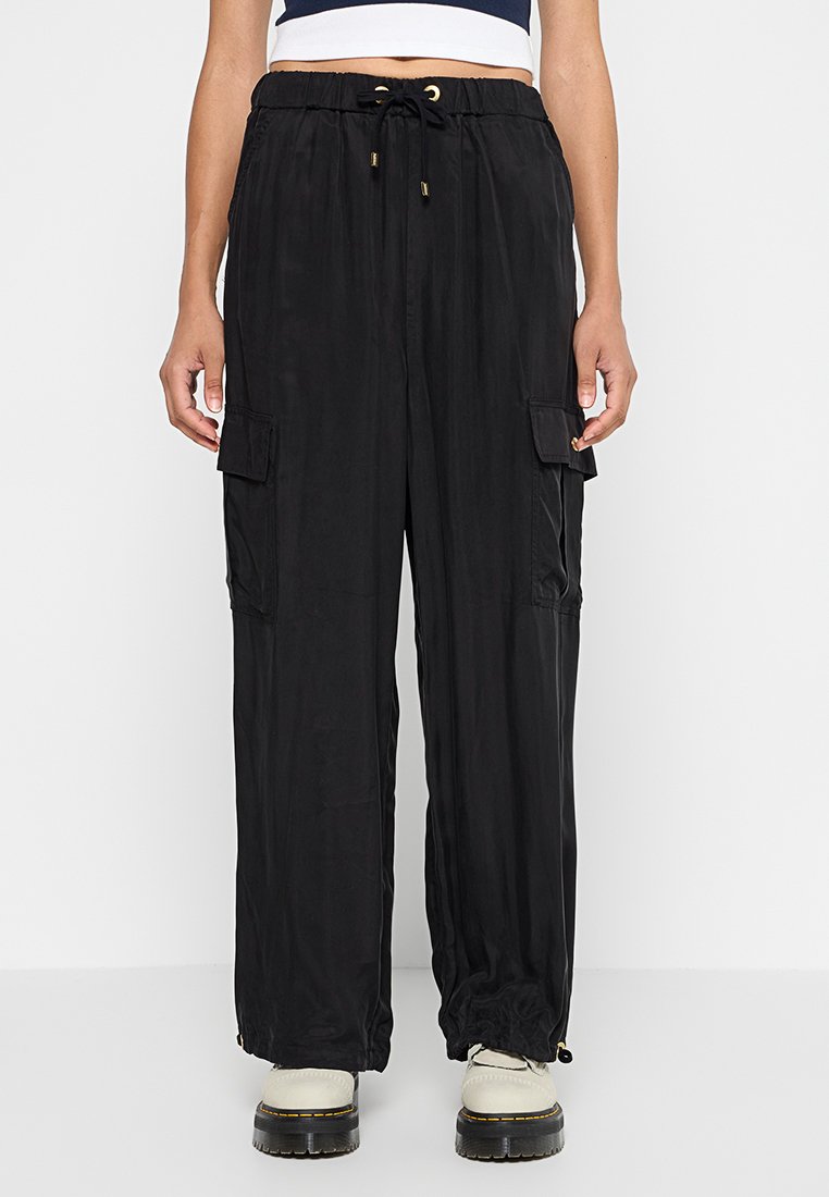 Barbour International Cargobroek zwart Barbour International Cargobroek zwart