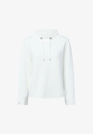 Pull blanc avec col montant, cordon de serrage, manches longues et poignets boutonnés. Texture lisse avec un design simple et des accents minimalistes.