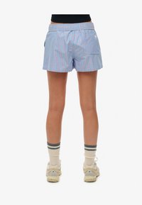 No seleccionado, blue pink stripe