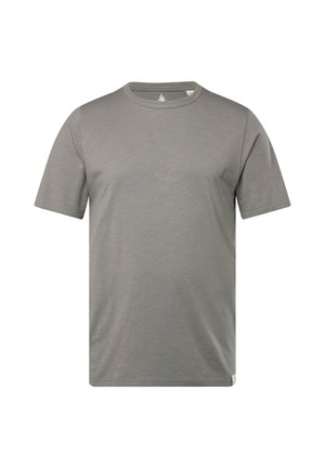 T-shirt gris à manches courtes en tissu doux et respirant. Présente un col rond et une étiquette en bas à gauche.