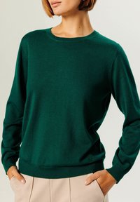 Rodier ROUND-NECK - Strickpullover - vert anglais