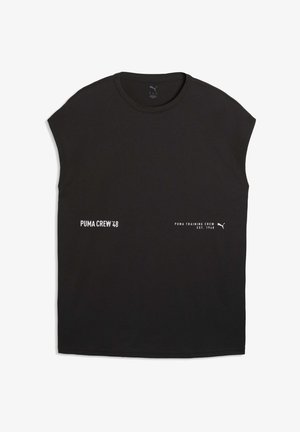 Zwart mouwloos T-shirt van katoen, met witte opdruk: "PUMA CREW 48" en "PUMA TRAINING CREW EST. 1948." Rond halsontwerp.