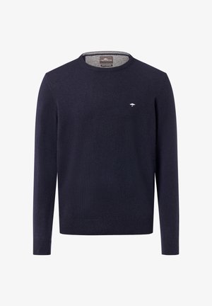 Marineblauer Strickpullover mit ribbeltem Rundhalsausschnitt, langen Ärmeln und einem kleinen weißen Logo auf der Brust. Weiches Material und klassischer Schnitt.