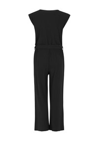 Zwarte jumpsuit met korte mouwen, gestructureerde stof, losse pasvorm, ceintuur in de taille en een wijde broekontwerp. De achterkant toont eenvoud en elegantie.