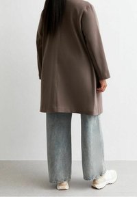 New Look Curves Klassisk frakke - beige