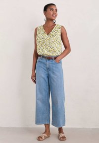 Seasalt Cornwall COBBS WELL - Top - tangled daisies chalk  yellow