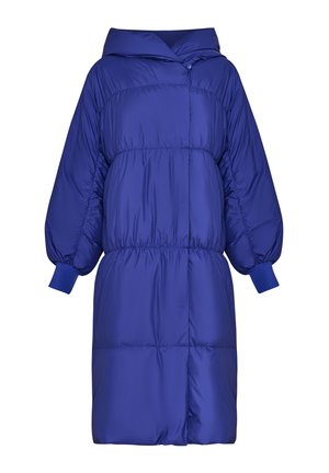 Páperová bunda v živé modré barvě, s kapucí, elastickým pasem a objemovými rukávy s hranatými manžetami. Hladká, lehká tkanina.