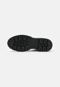 Bullboxer Botas - black