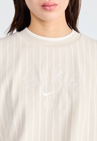 Thumbnail Image 7