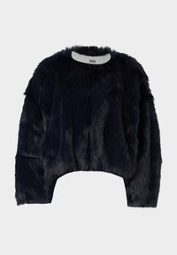 Pullover in pelliccia sintetica blu scuro, corto, con scollatura rotonda, maniche lunghe e morbida consistenza, privo di chiusure visibili.