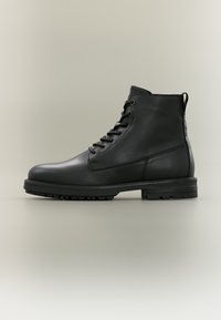 Επιλέχθηκε, black