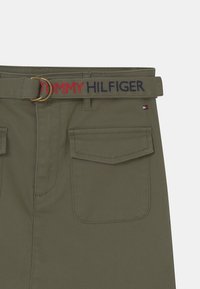 Tommy Hilfiger Falda vaquera - olive