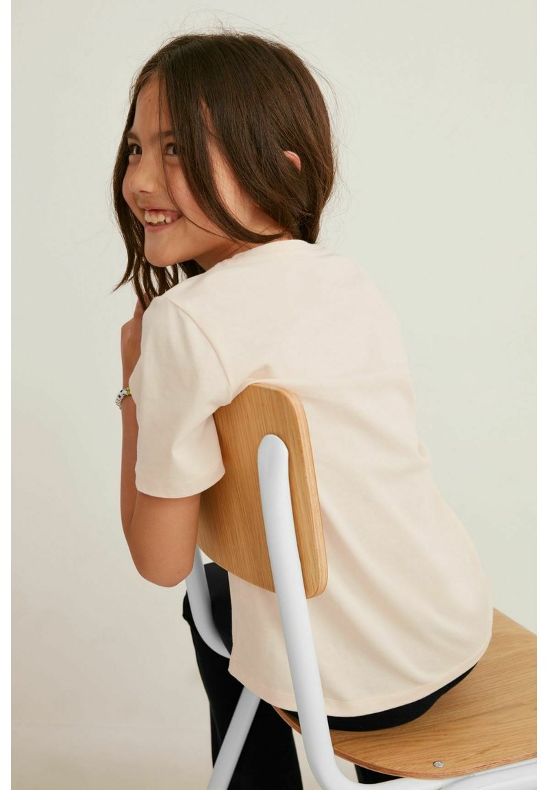 Kinder T-Shirts | C&A BILLIE EILISH T-Shirt print rosa/pink - BU20839 Kinder T-Shirts | C&A BILLIE EILISH T-Shirt print rosa/pink - BU20839