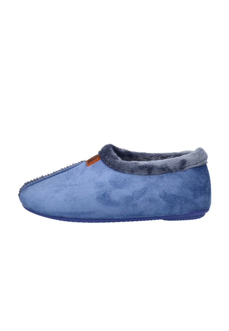 Blauwe slipper van zacht suede materiaal met een pluche grijze voering. Beschikt over een ronde neus en een gestructureerde buitenzool voor grip.